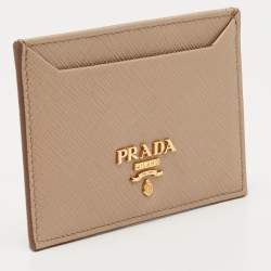مملوكة مسبقًا Prada Beige Saffiano Metal Leather Card Holder