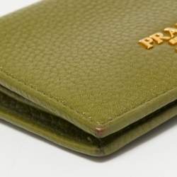 Pre Owned Prada Green Daino Leather Bifold Card Case
