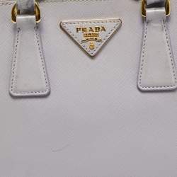 مملوكة مسبقًا حقيبة برادا برومينيد جلد سافيانو لوكس أزرق صفراء صغيرة