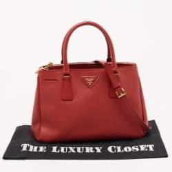 Pre Owned Prada Red Saffiano Leather Small Double Zip Tote