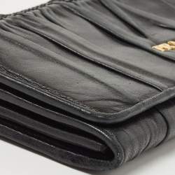 Pre Owned Prada Black Gaufre Leather Continental Wallet