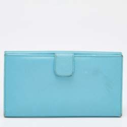 Pre Owned Prada Blue Saffiano Lux Leather Flap Continental Wallet