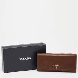 Pre Owned Prada Brown Leather Flap Continental Wallet