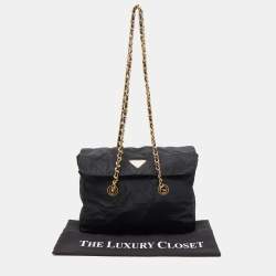 مملوكة مسبقًا Prada Black Quilted Nylon and Leather Logo Flap Chain Bag