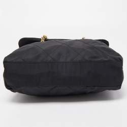 مملوكة مسبقًا Prada Black Quilted Nylon and Leather Logo Flap Chain Bag