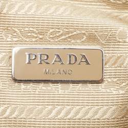 مملوكة مسبقًا Prada Cream Nylon and Leather Re-Edition 2005 Baguette Bag