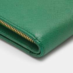 Pre Owned Prada Green Saffiano Metal Leather Logo French Wallet
