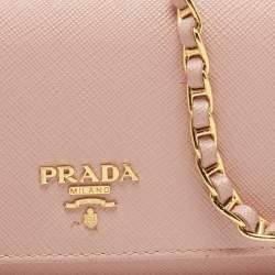 مملوكة مسبقًا Prada Pink Saffiano Leather Wallet On Chain