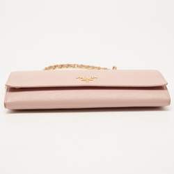 مملوكة مسبقًا Prada Pink Saffiano Leather Wallet On Chain