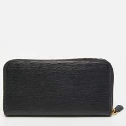 مملوكة مسبقًا Prada Black Leather Zip Around Continental Wallet