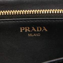 مملوكة مسبقًا Prada Black Leather Zip Around Continental Wallet