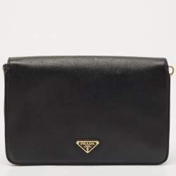 Pre Owned حقيبة كتف برادا جلد سافيانو أسود بقلاب