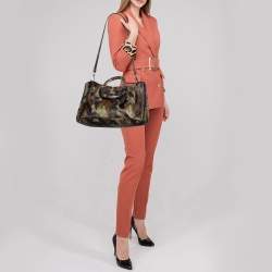 Pre Owned Prada Green Camouflage Leather Spazzolato Shopper Tote