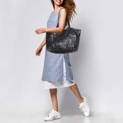 Pre Owned Prada Black Woven Leather Shopper Tote