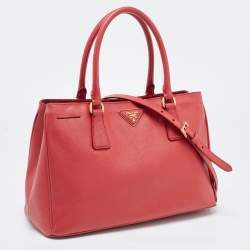 Pre Owned Prada Red Leather Medium Galleria Tote Bag
