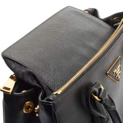 مملوكة مسبقًا Prada Black Saffiano Lux Leather Small Galleria Double Zip Tote