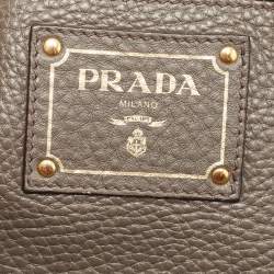 مملوكة مسبقًا Prada Dark Grey Vitello Daino Leather Bauletto Bag