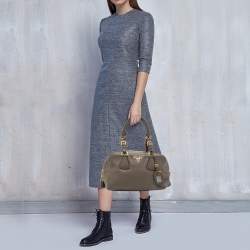 مملوكة مسبقًا Prada Dark Grey Vitello Daino Leather Bauletto Bag