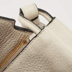 Pre Owned Prada Off White Leather Flap Crossbody Bag