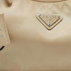 Pre Owned Prada Beige Tessuto Nylon Re-Edition 2000 Shoulder Bag