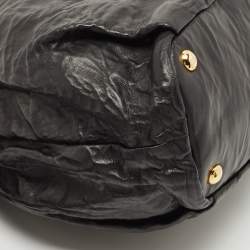 مملوكة مسبقًا Prada Black Antique Leather Bow Tote