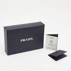 Pre Owned Prada Black Saffiano Metal Leather Middle Zip Wallet
