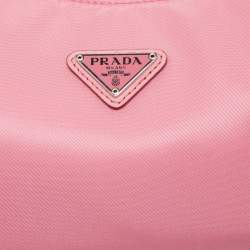 مملوكة مسبقًا Prada Pink Nylon Re-Edition 2000 Baguette Bag
