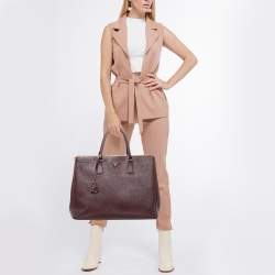 Pre Owned Prada Burgundy Saffiano Leather Extra Large Double Zip Executive Tote