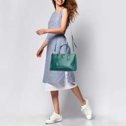 Pre Owned Prada Green Saffiano Lux Leather Small Double Zip Tote