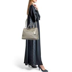 Pre Owned Prada Grey Vitello Daino Leather Shopper Tote