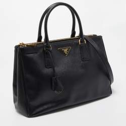 Pre Owned Prada Black Saffiano Leather Medium Galleria Double Zip Tote