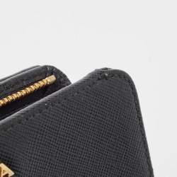 Pre Owned Prada Black Saffiano Leather Lampo Wallet