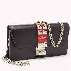 Pre Owned Prada Black Leather Elektra Wallet On Chain