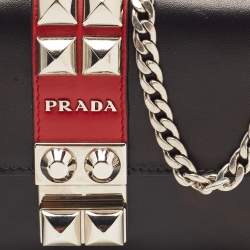 Pre Owned Prada Black Leather Elektra Wallet On Chain
