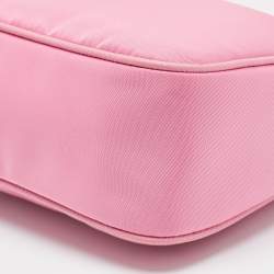 Pre Owned Prada Pink Nylon and Saffiano Leather Re-Edition 2005 Shoulder Bag