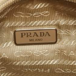 مملوكة مسبقًا Prada Beige Nylon Re-Edition 2000 Baguette Bag