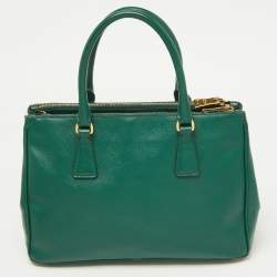 Pre Owned Prada Green Saffiano Lux Leather Small Double Zip Tote