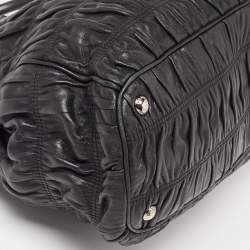 مملوكة مسبقًا Prada Black Gaufre Leather Double Zip Tote