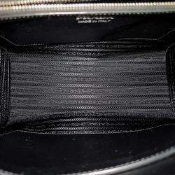 Pre Owned Prada Monochrome Saffiano Shoulder Bag (1BD186)
