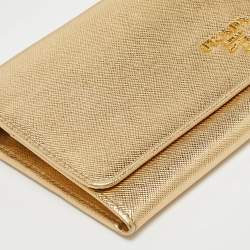 مملوكة مسبقًا Prada Gold Saffiano Metal Leather Wallet on Chain