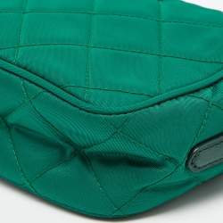 Pre Owned حقيبة كروس برادا كاميرا جلد ونايلون أخضر مبطن