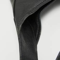 Pre Owned Prada Black Vitello Daino Leather Pocket Hobo
