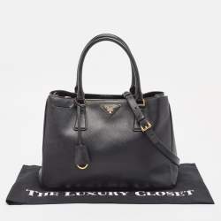 Pre Owned Prada Black Saffiano Leather Medium Middle Zip Tote