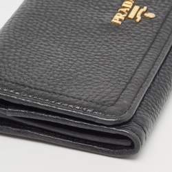 Pre Owned Prada Black Vitello Daino Leather Logo Flap Continental Wallet