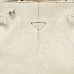 Pre Owned Prada Off White Vitello Daino Leather Side Pockets Tote