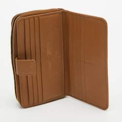 Pre Owned Prada Brown Saffiano Leather Zip Around Long Wallet
