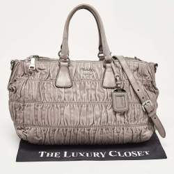Pre Owned Prada Beige Gaufre Leather Double Zip Tote