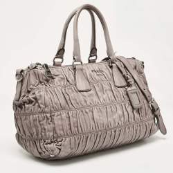 Pre Owned Prada Beige Gaufre Leather Double Zip Tote