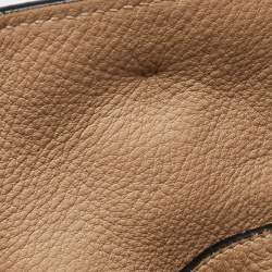 Pre Owned Prada Beige Vitello Phoenix Leather Tote