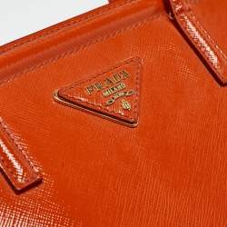 Pre Owned Prada Orange Saffiano Vernice Leather Parabole Tote